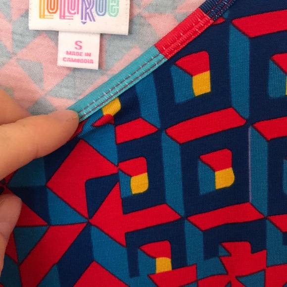LuLaRoe Irma tunic size small - Picture 4 of 4